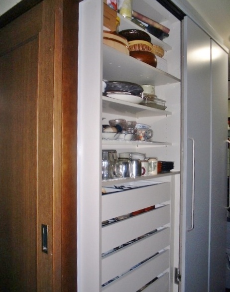 �{�H��@��