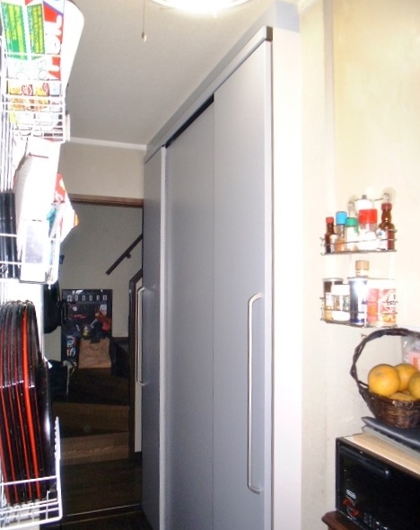 �{�H��@��